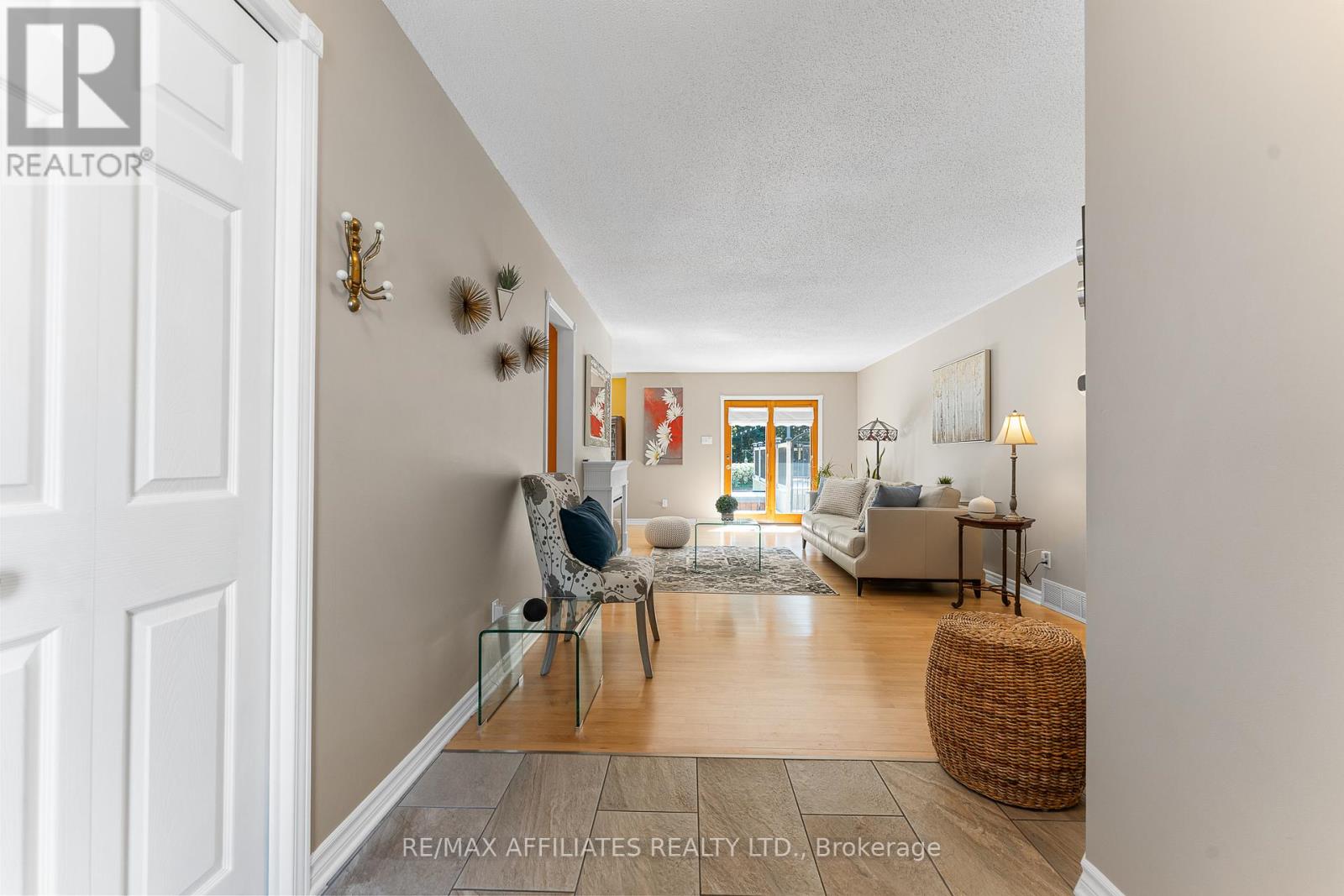 Open Concept Living & Dining Rm