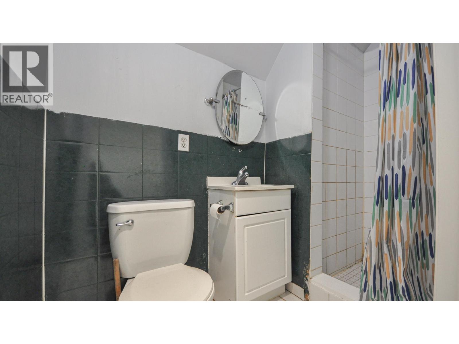 1342 E 24TH AVENUE, Vancouver