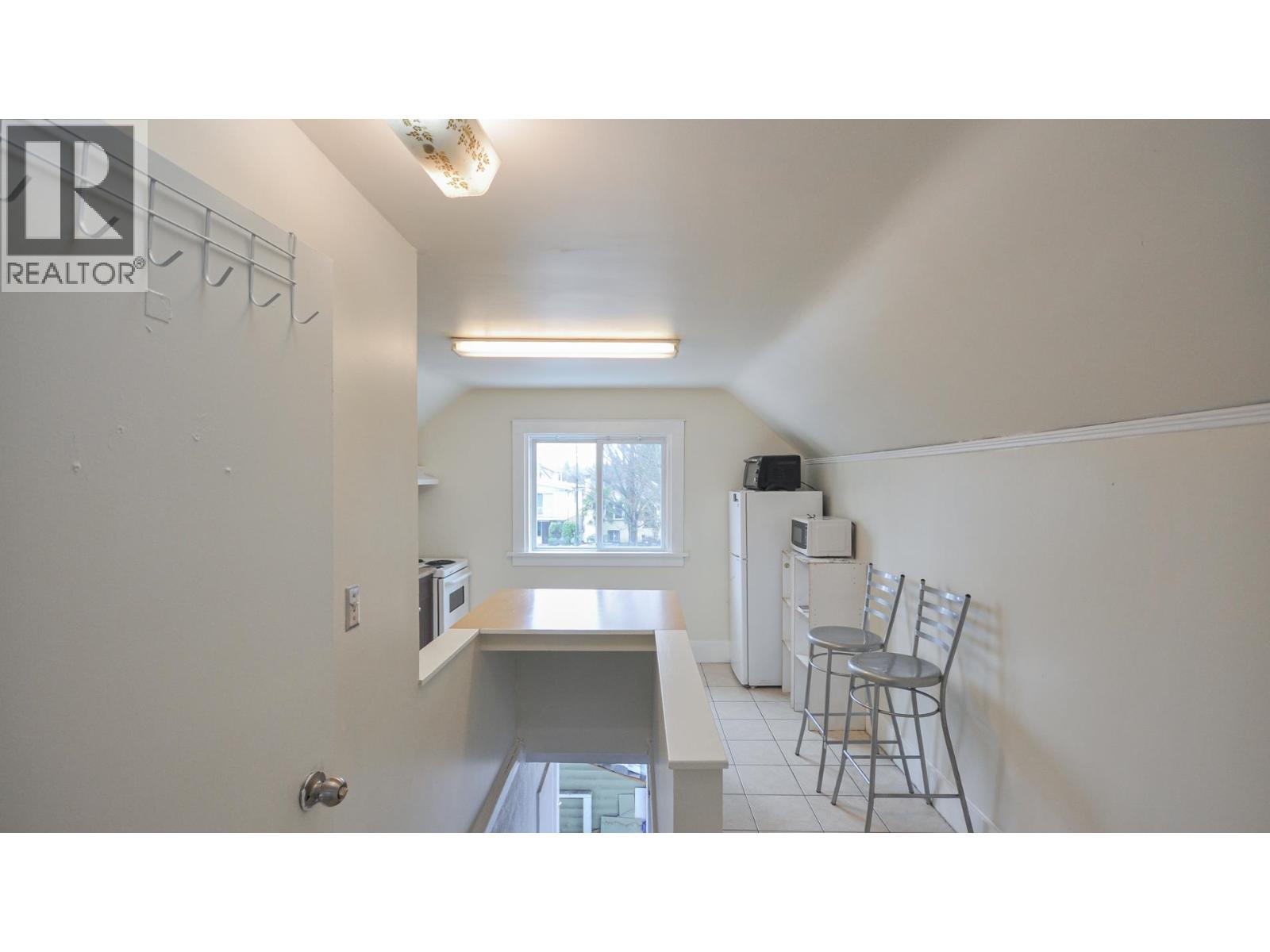 1342 E 24TH AVENUE, Vancouver