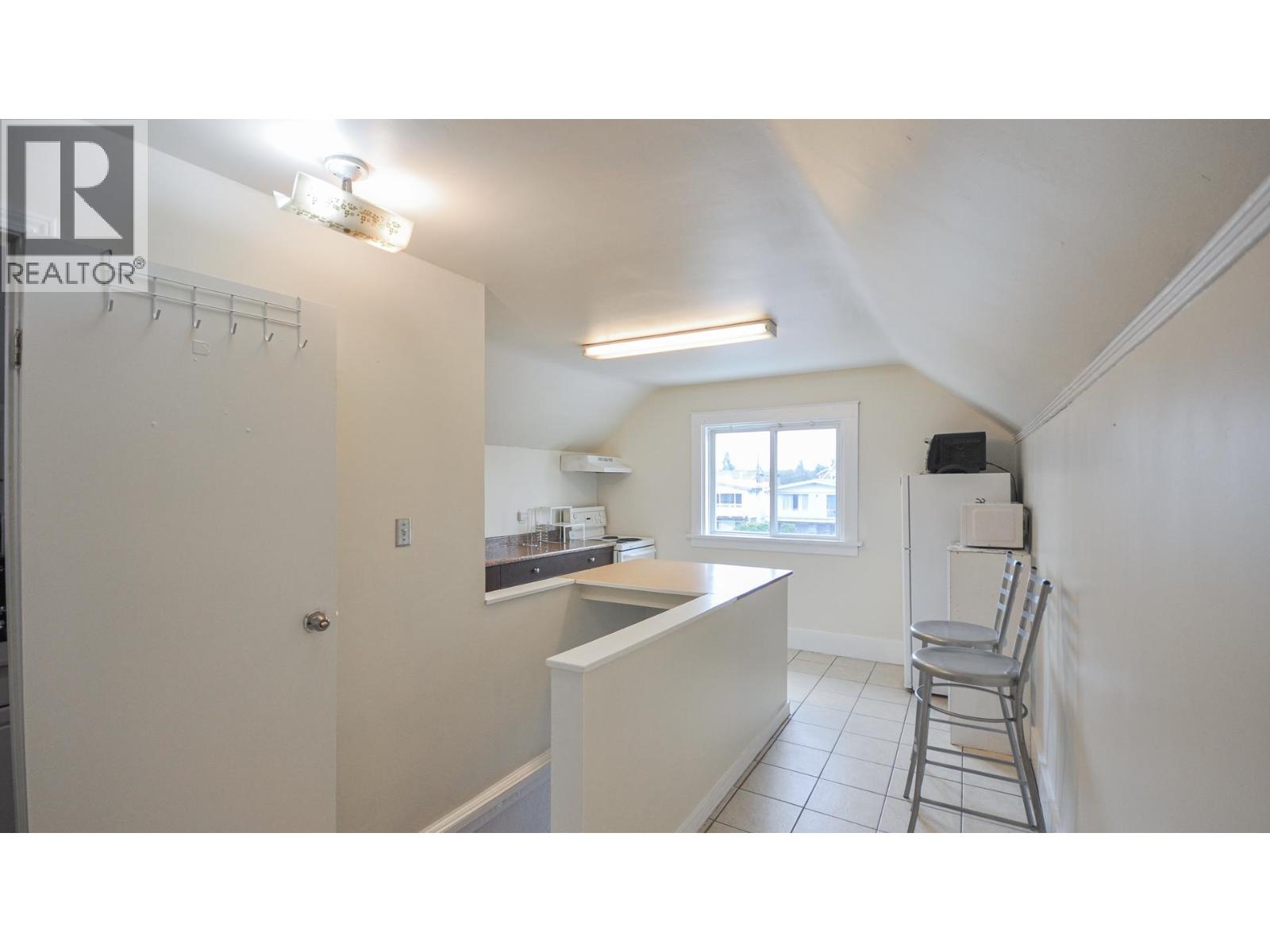 1342 E 24TH AVENUE, Vancouver