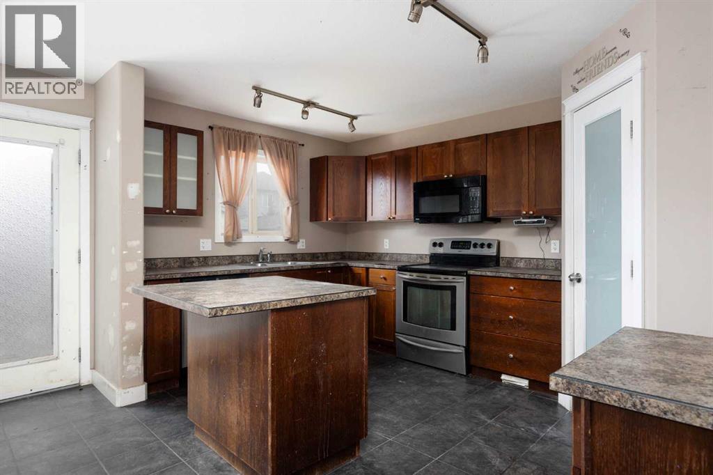 124 Huckleberry Street, Fort McMurray