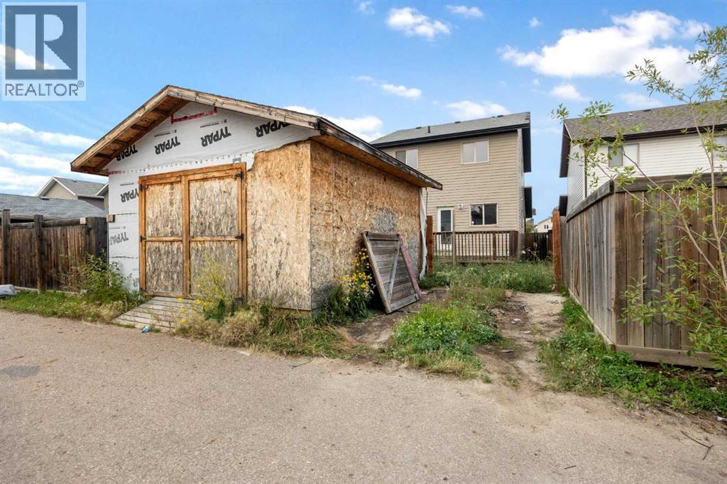 124 Huckleberry Street, Fort McMurray