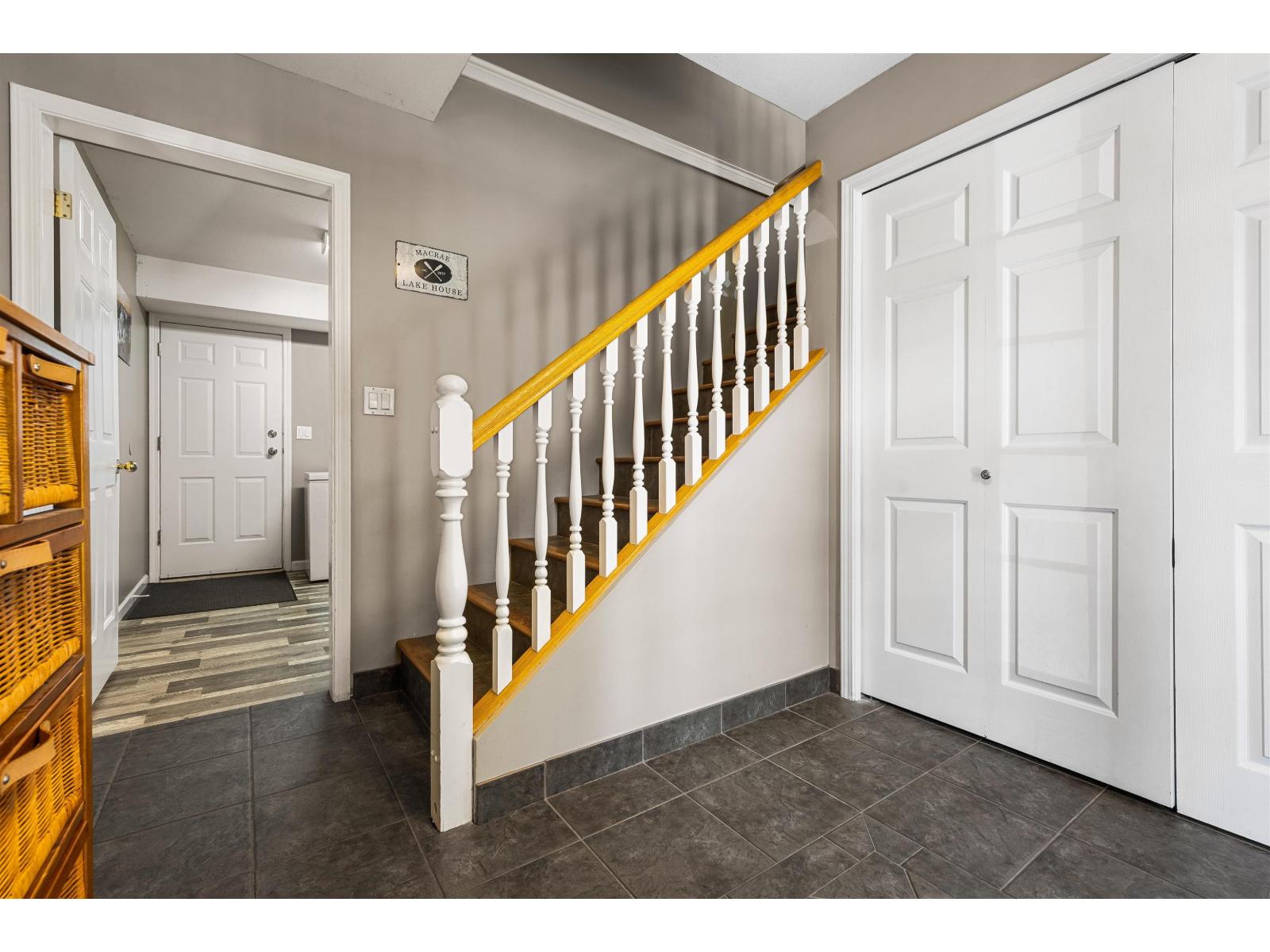 200 LAKESHORE DRIVE, Cultus Lake North, Cultus Lake