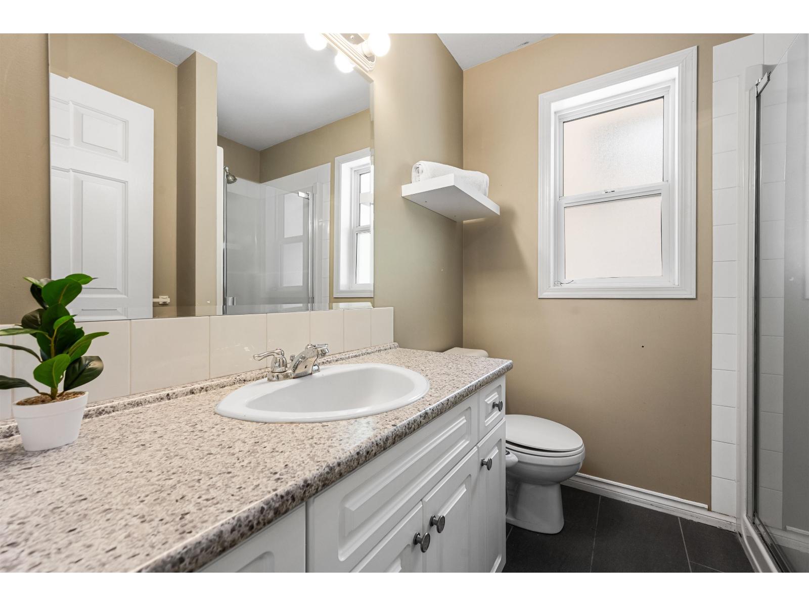 200 LAKESHORE DRIVE, Cultus Lake North, Cultus Lake