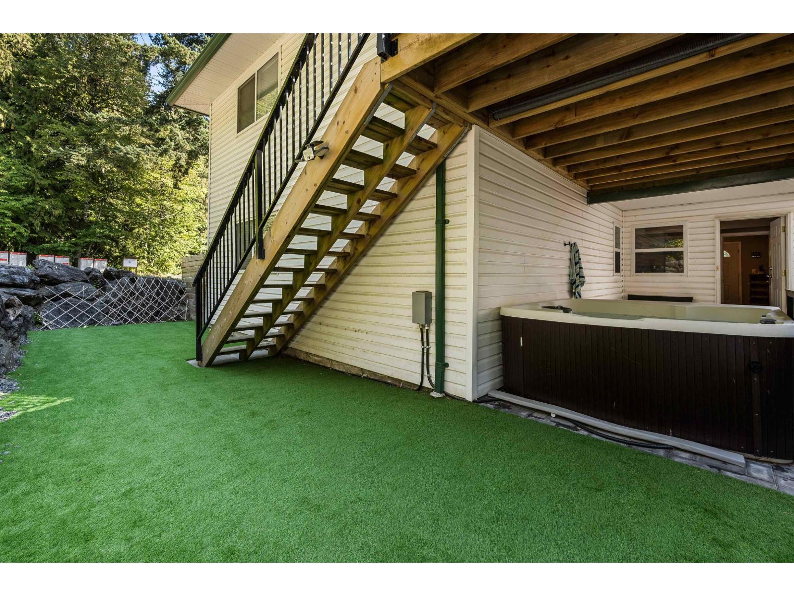 200 LAKESHORE DRIVE, Cultus Lake North, Cultus Lake
