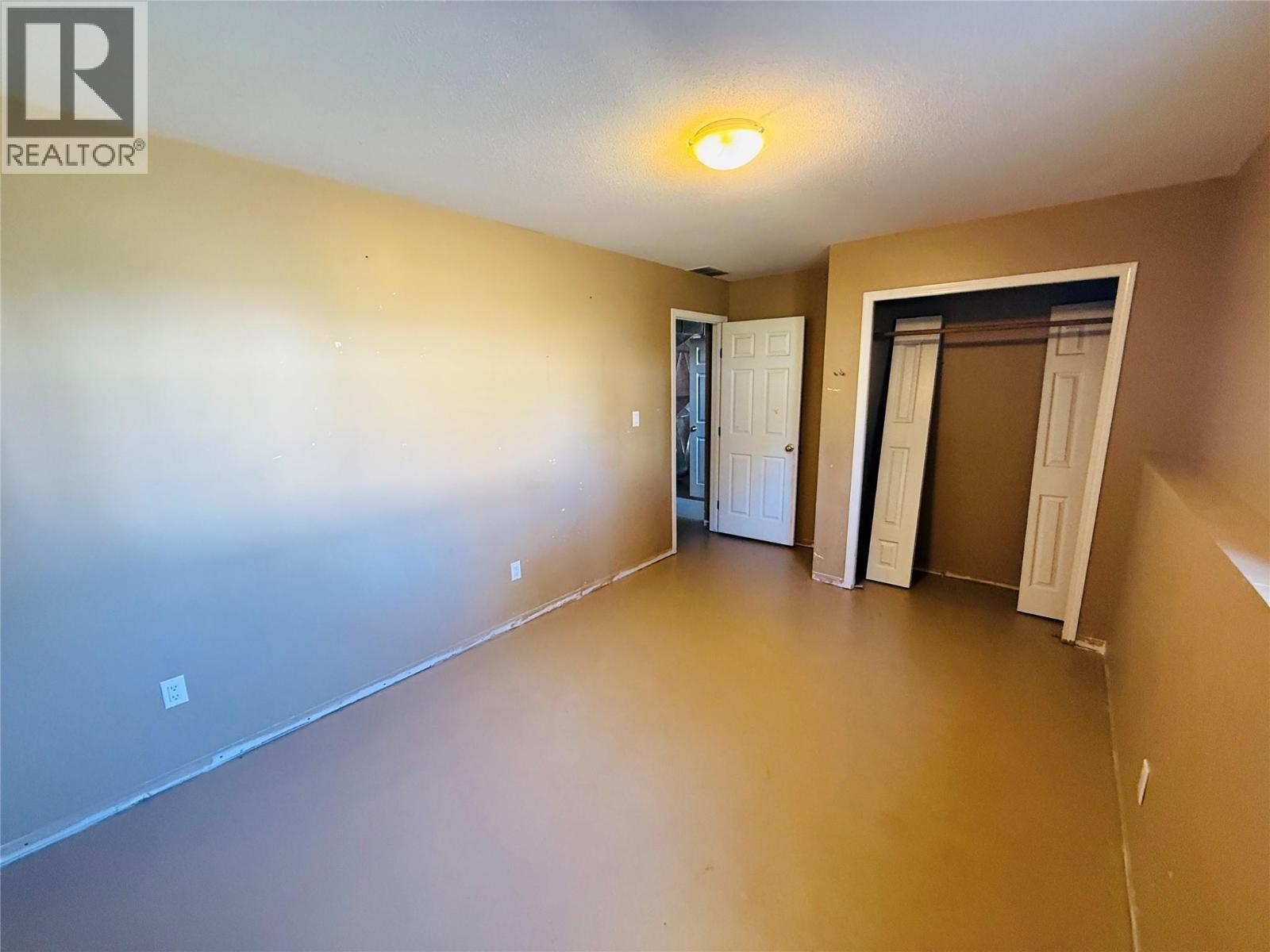 1B Wolf Crescent, Windermere