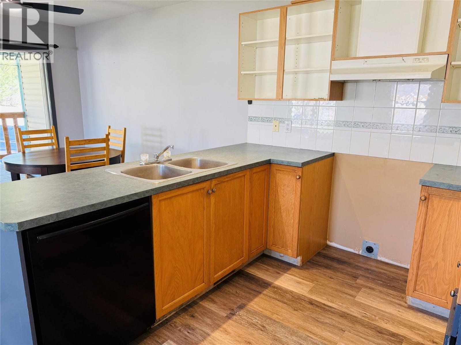 1B Wolf Crescent, Windermere