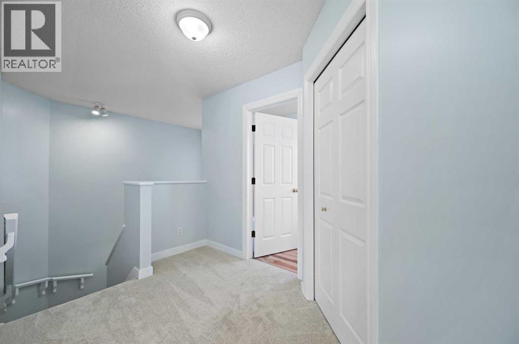 Single Family House for Sale in  Arbour Stone Close NW Arbour Lake Calgary 