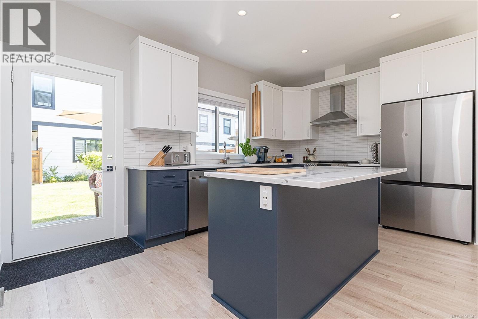  1298 Centauri Drive, Langford