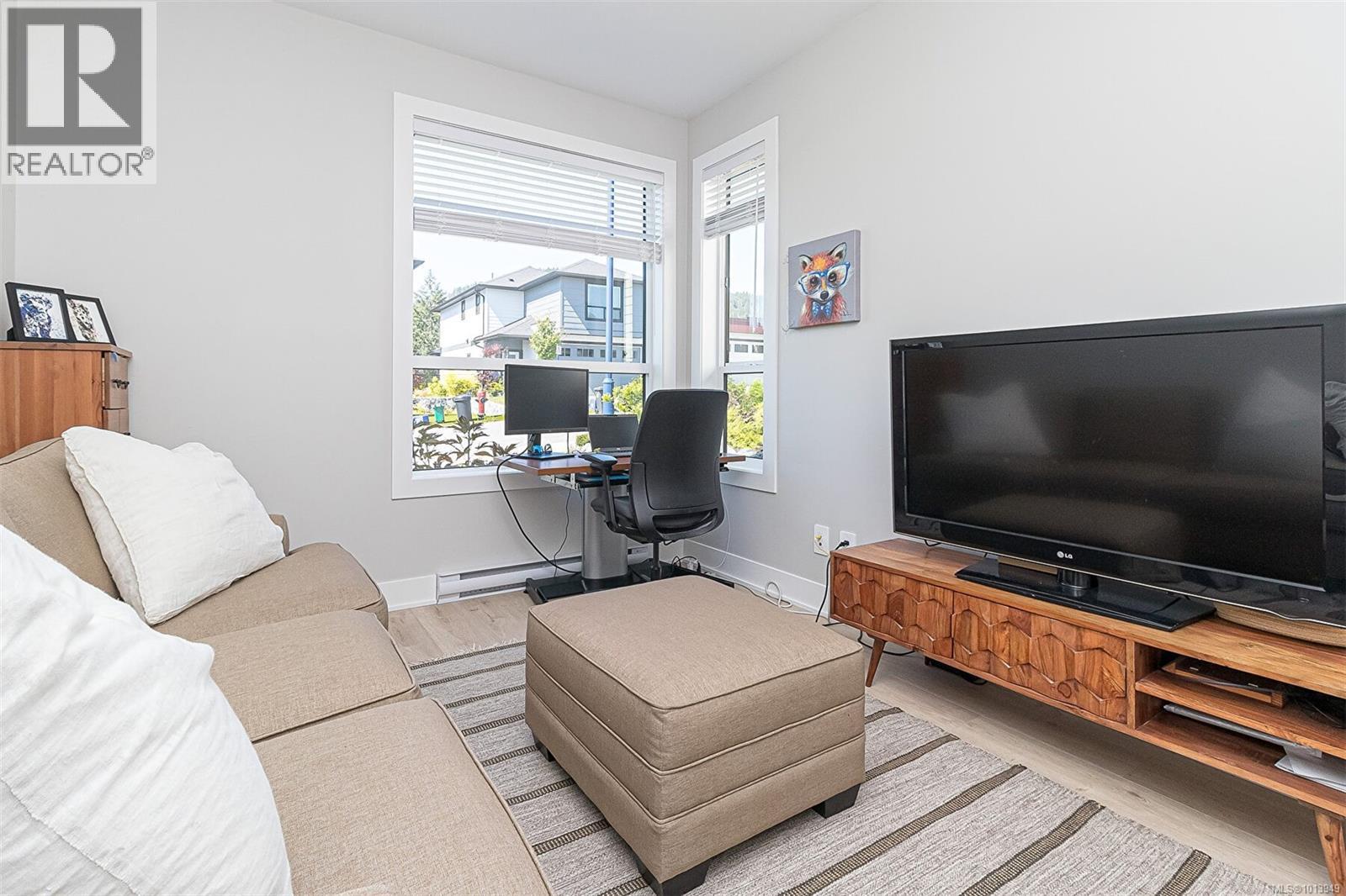  1298 Centauri Drive, Langford