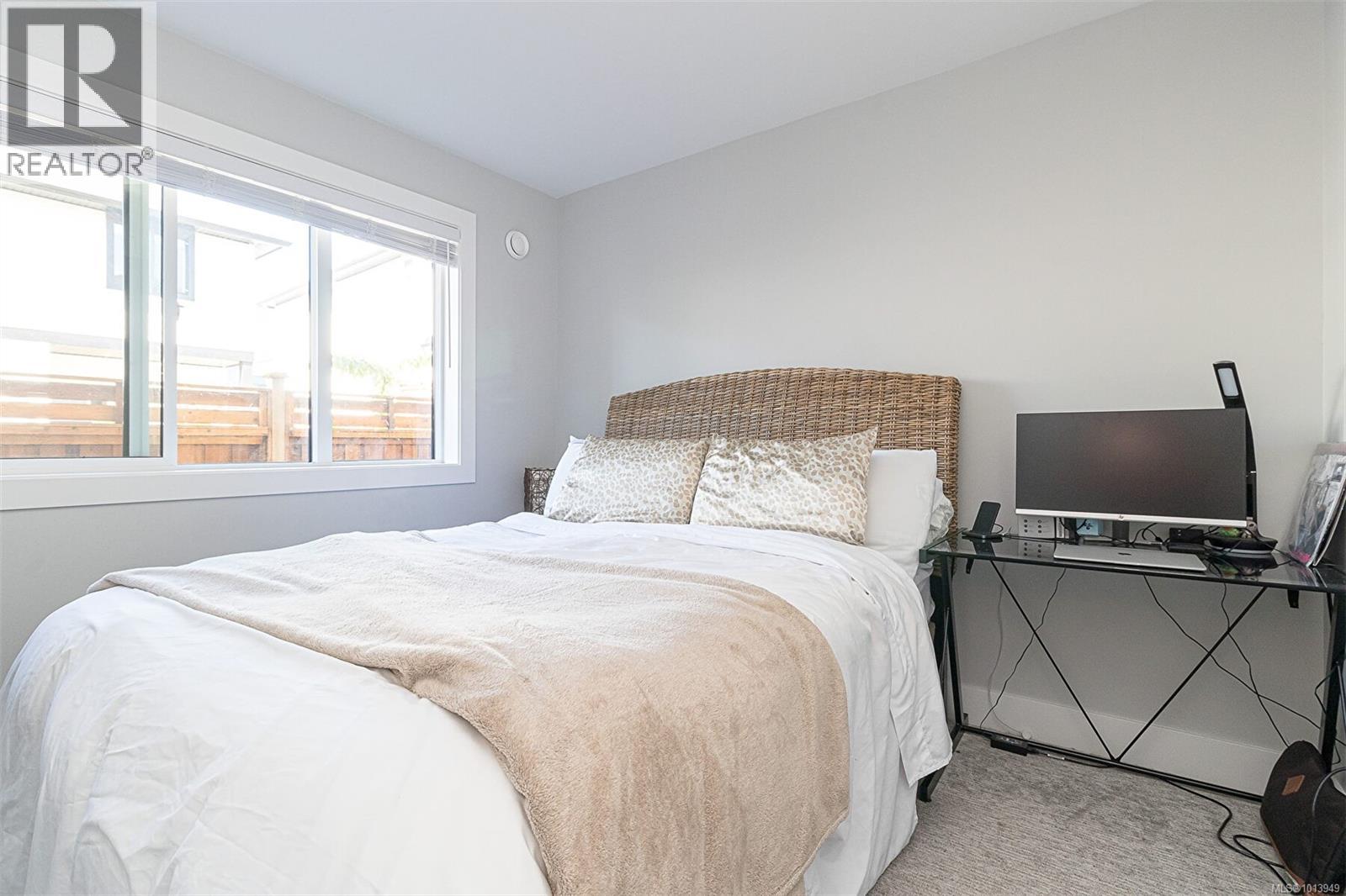  1298 Centauri Drive, Langford