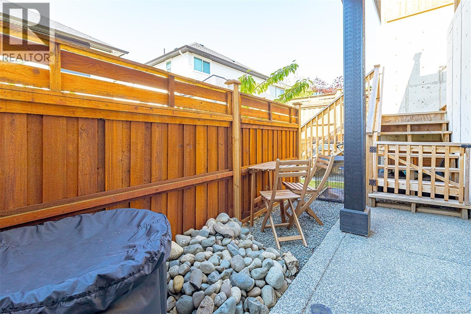  1298 Centauri Drive, Langford
