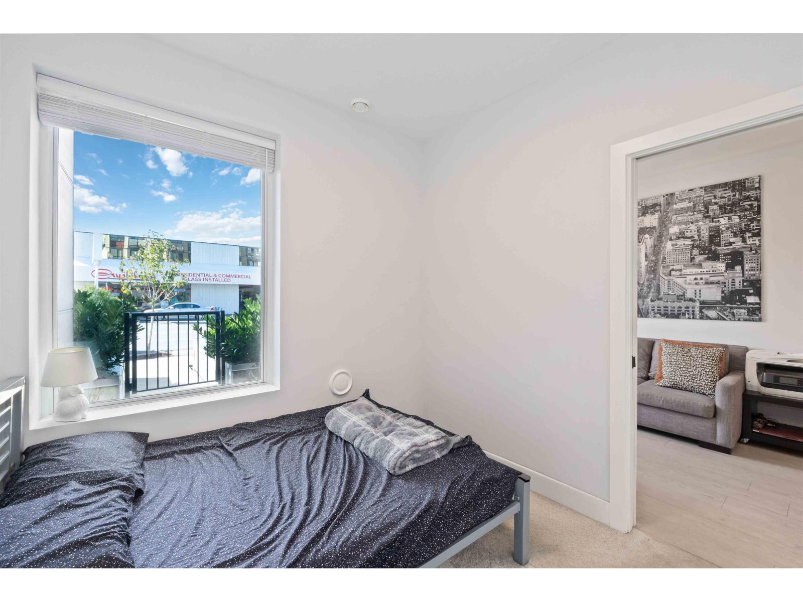 102 20360 LOGAN AVENUE, Langley