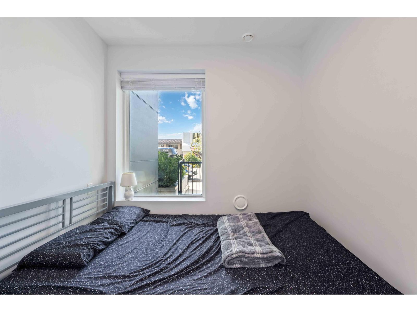 102 20360 LOGAN AVENUE, Langley