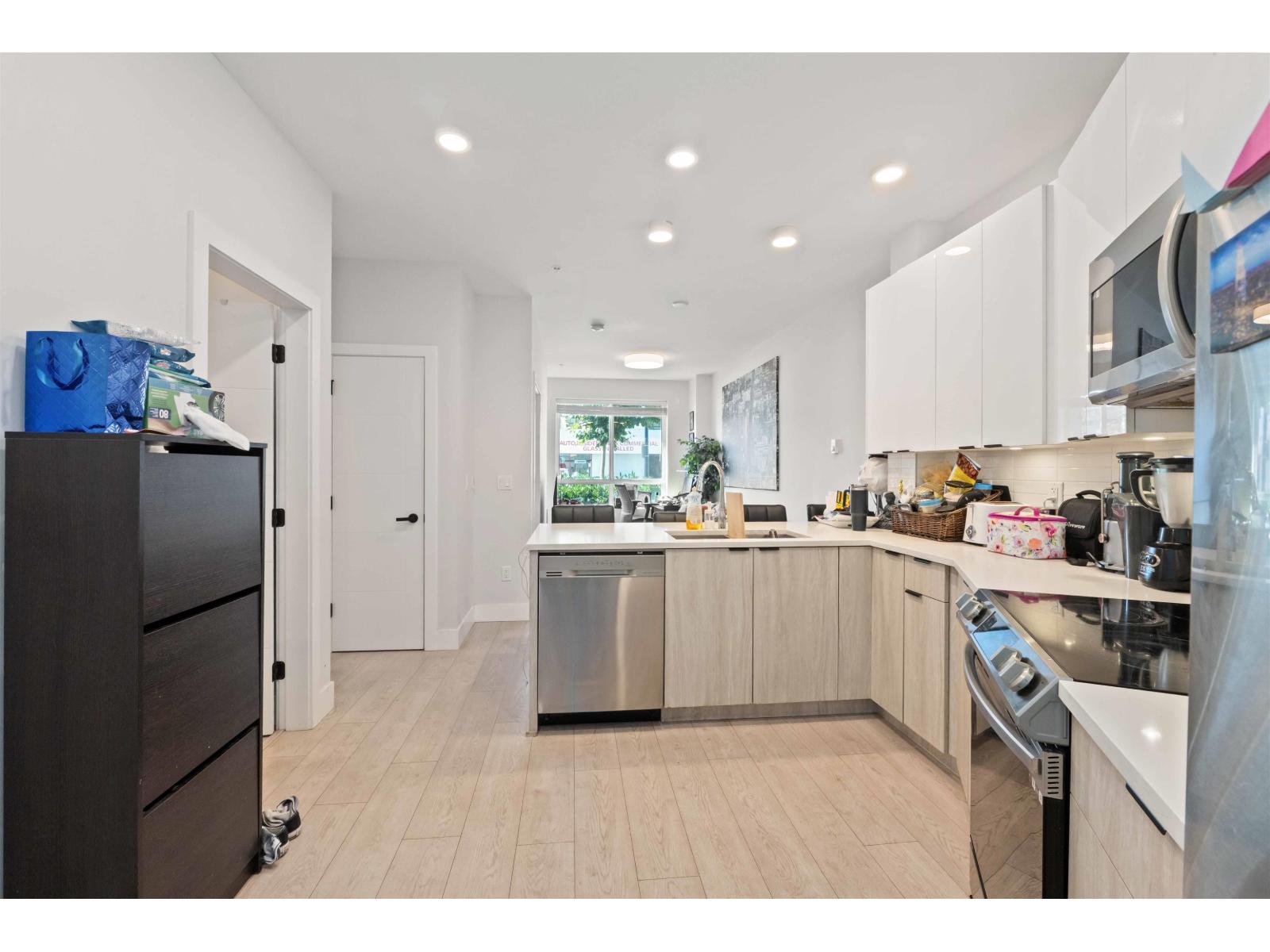 102 20360 LOGAN AVENUE, Langley