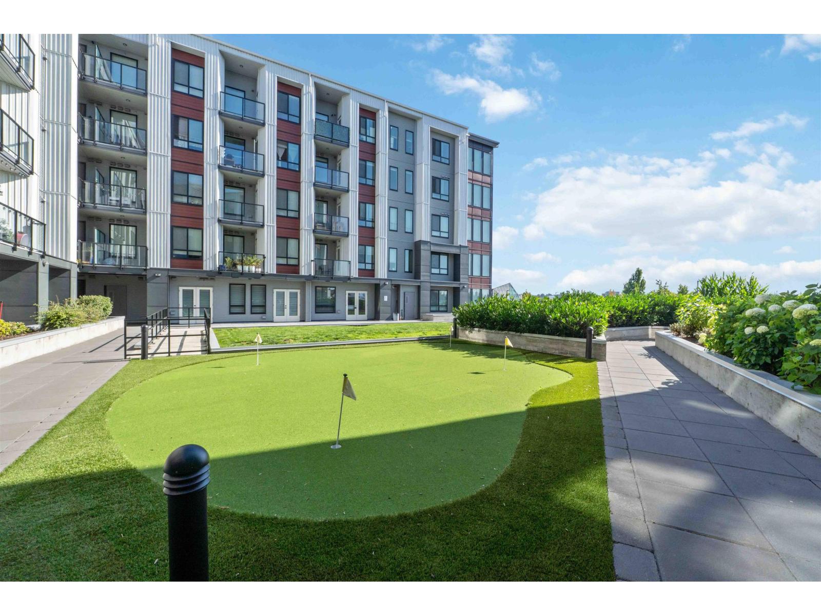 102 20360 LOGAN AVENUE, Langley