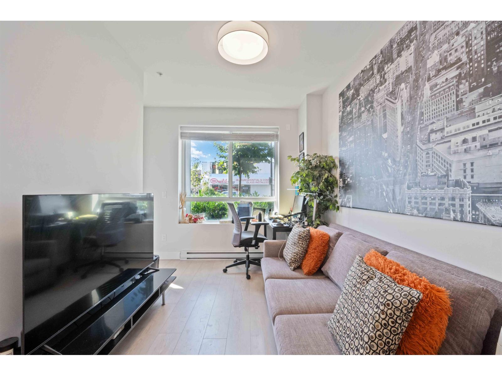 102 20360 LOGAN AVENUE, Langley