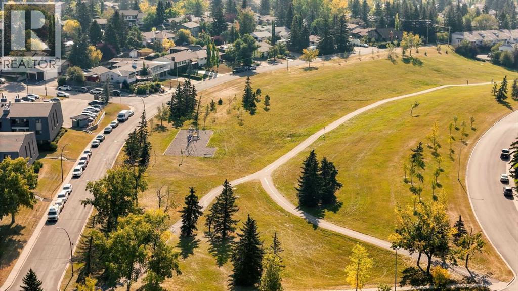 Single Family House for Sale in   Silvercreek Close NW Silver Springs Calgary 