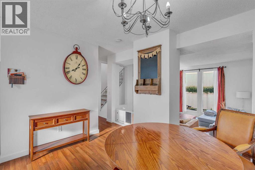 Single Family House for Sale in   Silvercreek Close NW Silver Springs Calgary 