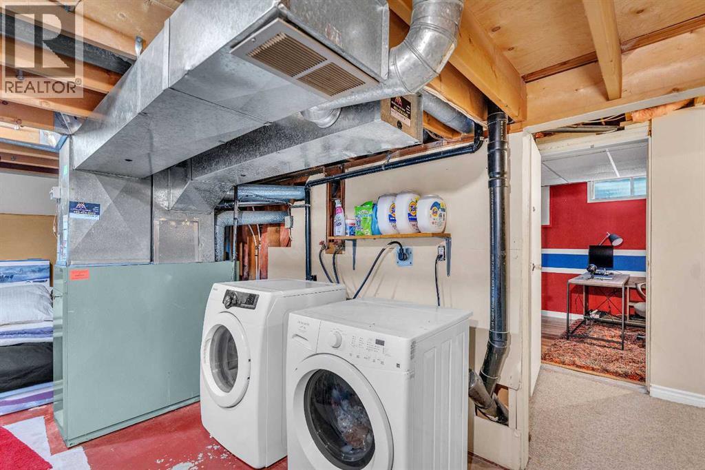 Single Family House for Sale in   Silvercreek Close NW Silver Springs Calgary 
