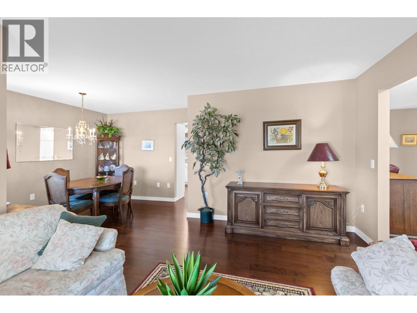  3786 Inglis Place, Peachland