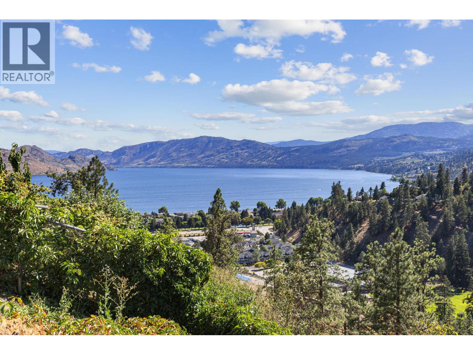  3786 Inglis Place, Peachland