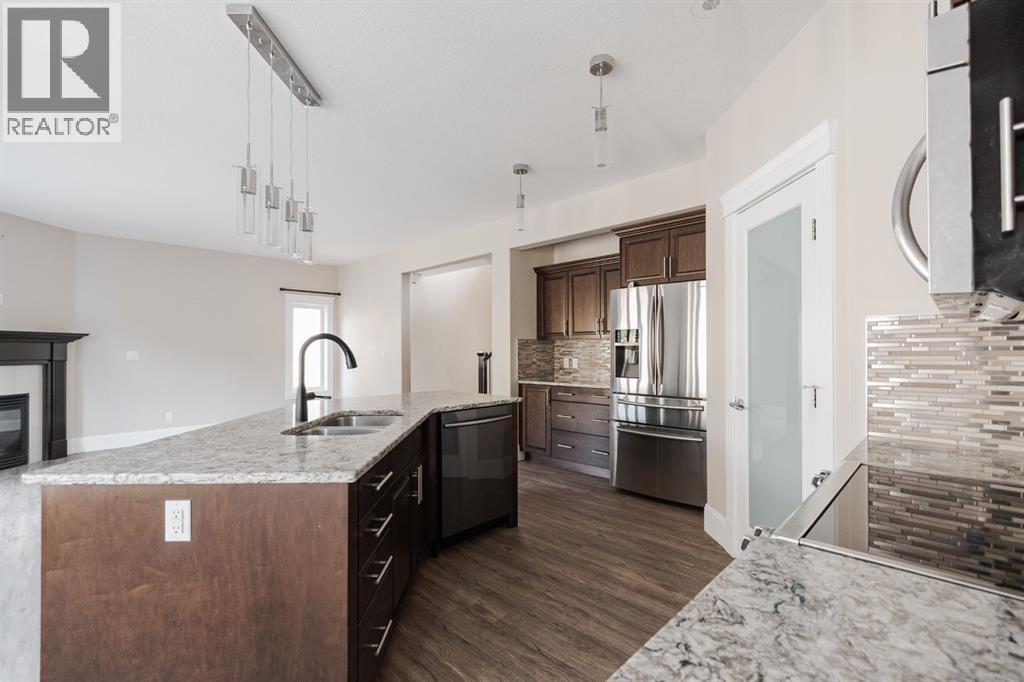 200 Diamondstone Ridge, Fort McMurray