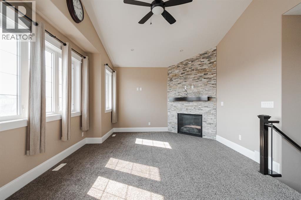 200 Diamondstone Ridge, Fort McMurray