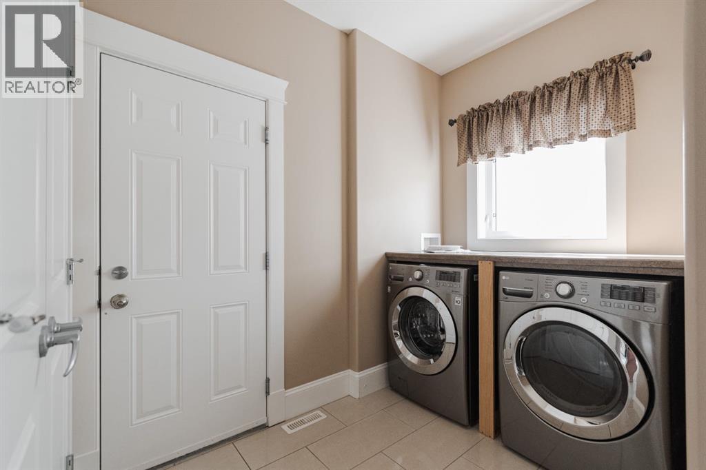 200 Diamondstone Ridge, Fort McMurray