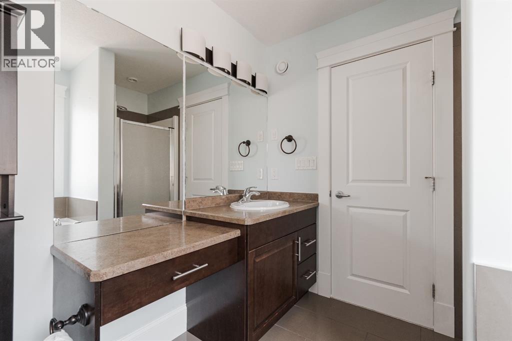 200 Diamondstone Ridge, Fort McMurray