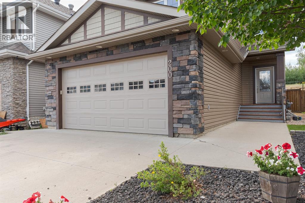 200 Diamondstone Ridge, Fort McMurray