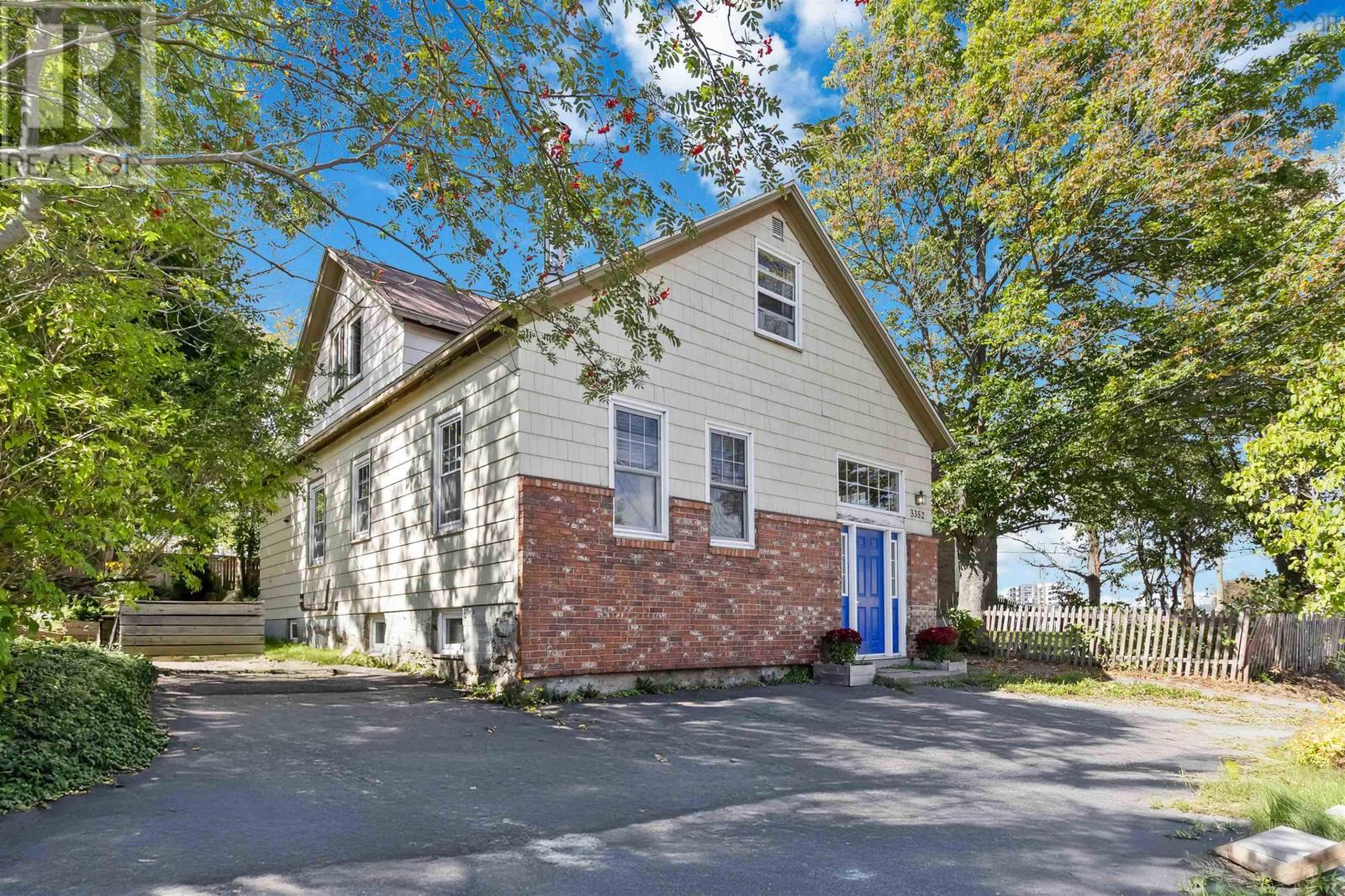 3352 WESTERWALD STREET - 35