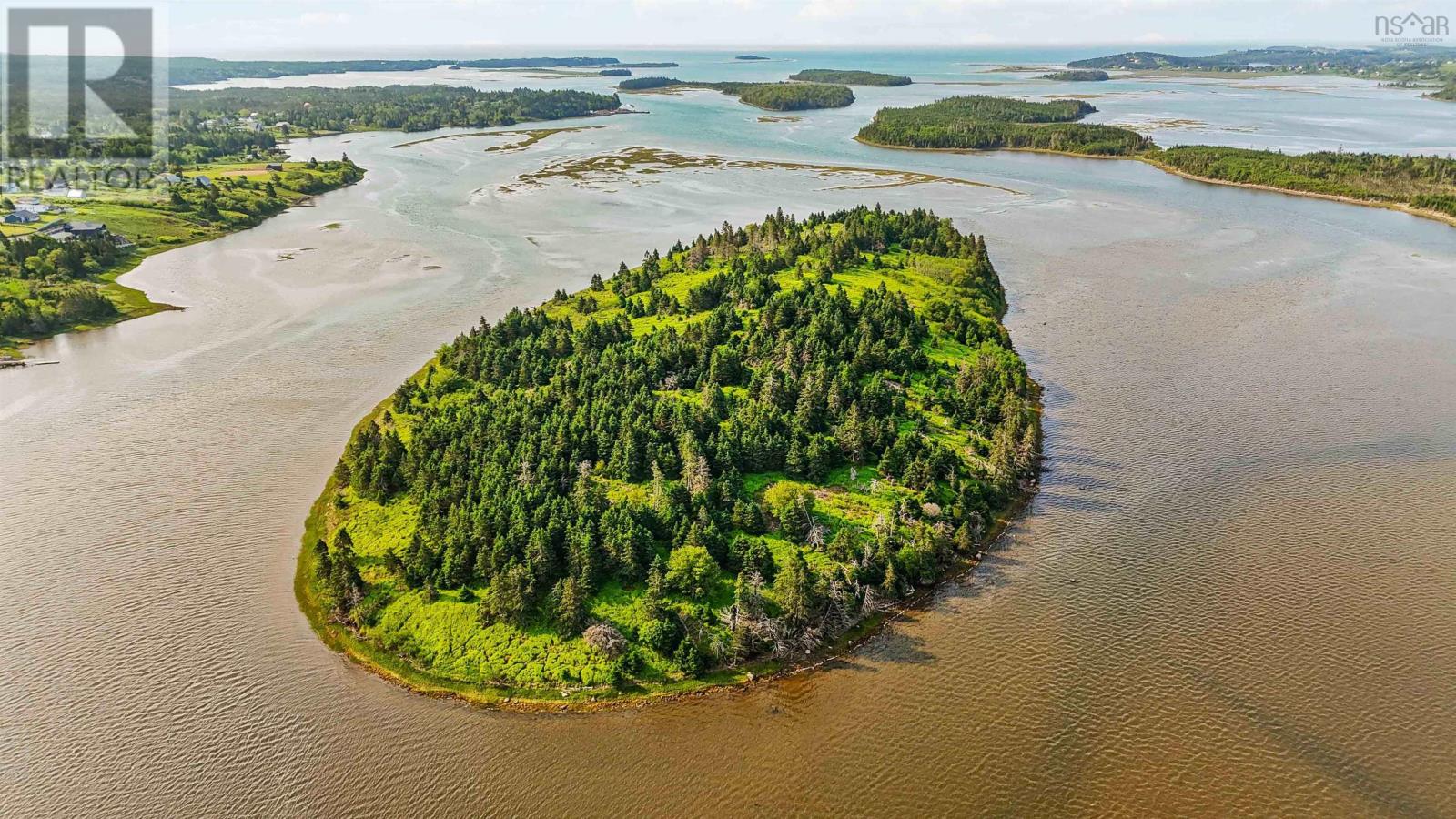 Property 7 of 15 of 0 MacLellon Island