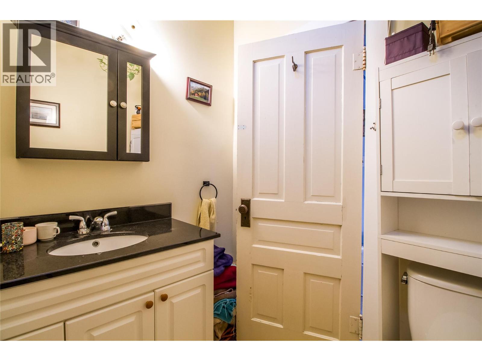 614 Mackenzie Avenue, Revelstoke