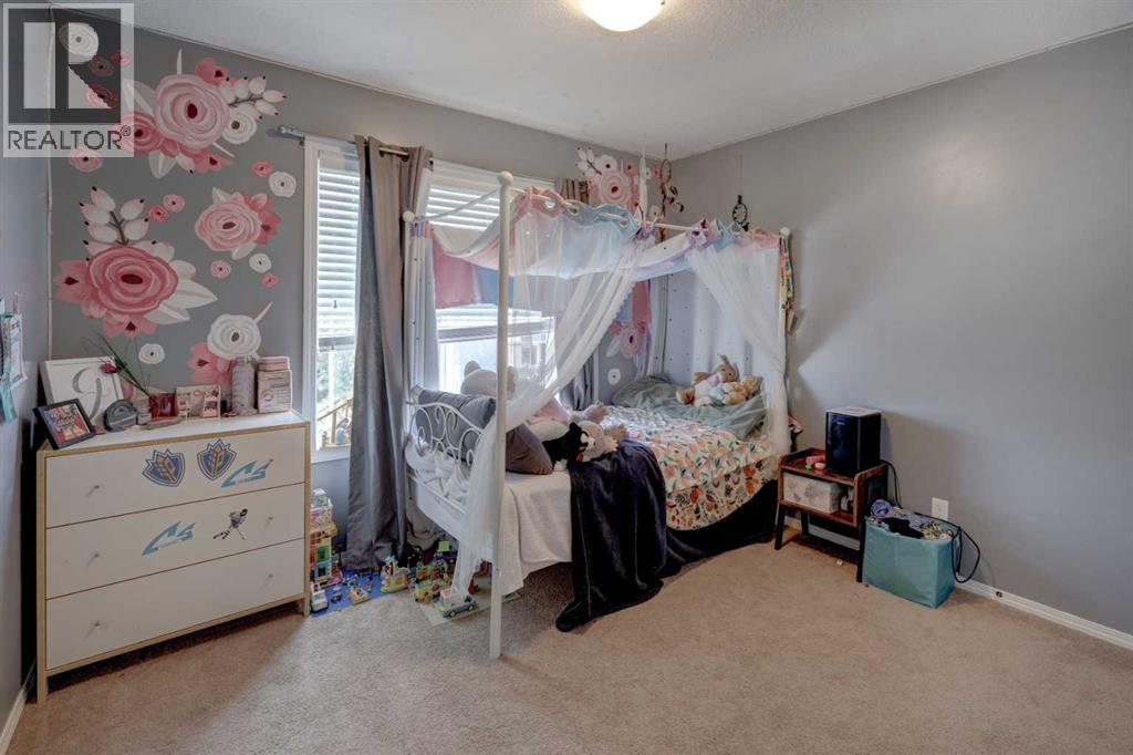24 Fireside Row, Cochrane