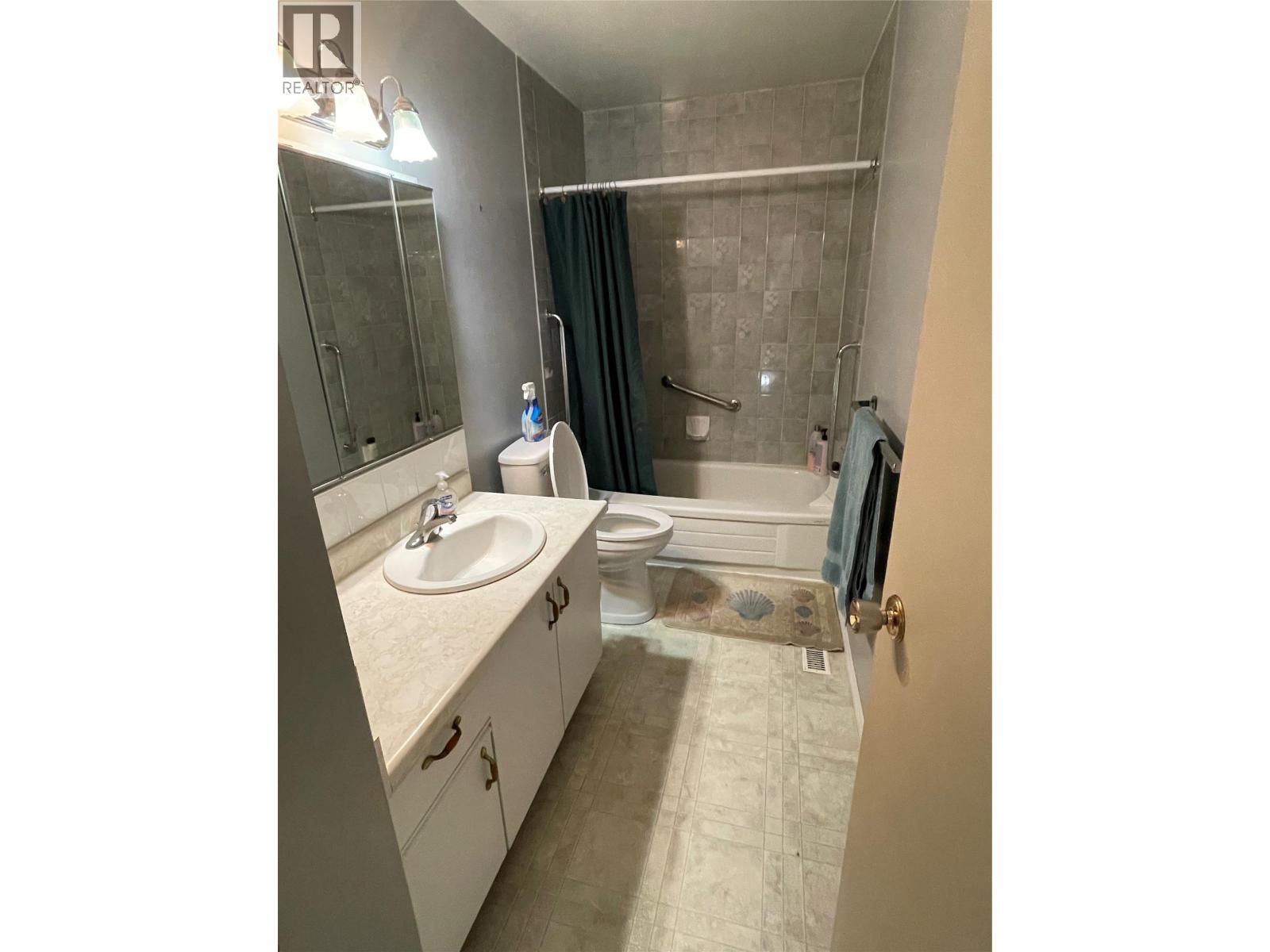 128 Quality Crescent, Tumbler Ridge