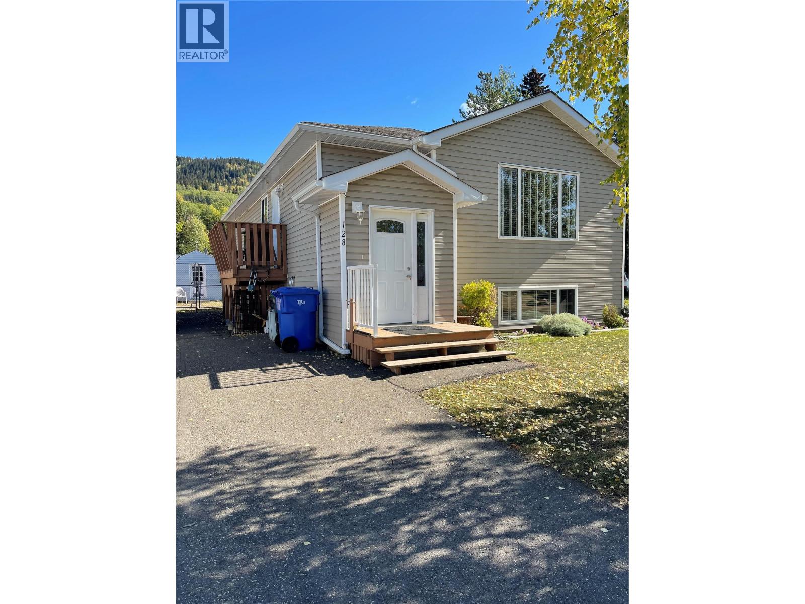 128 Quality Crescent, Tumbler Ridge