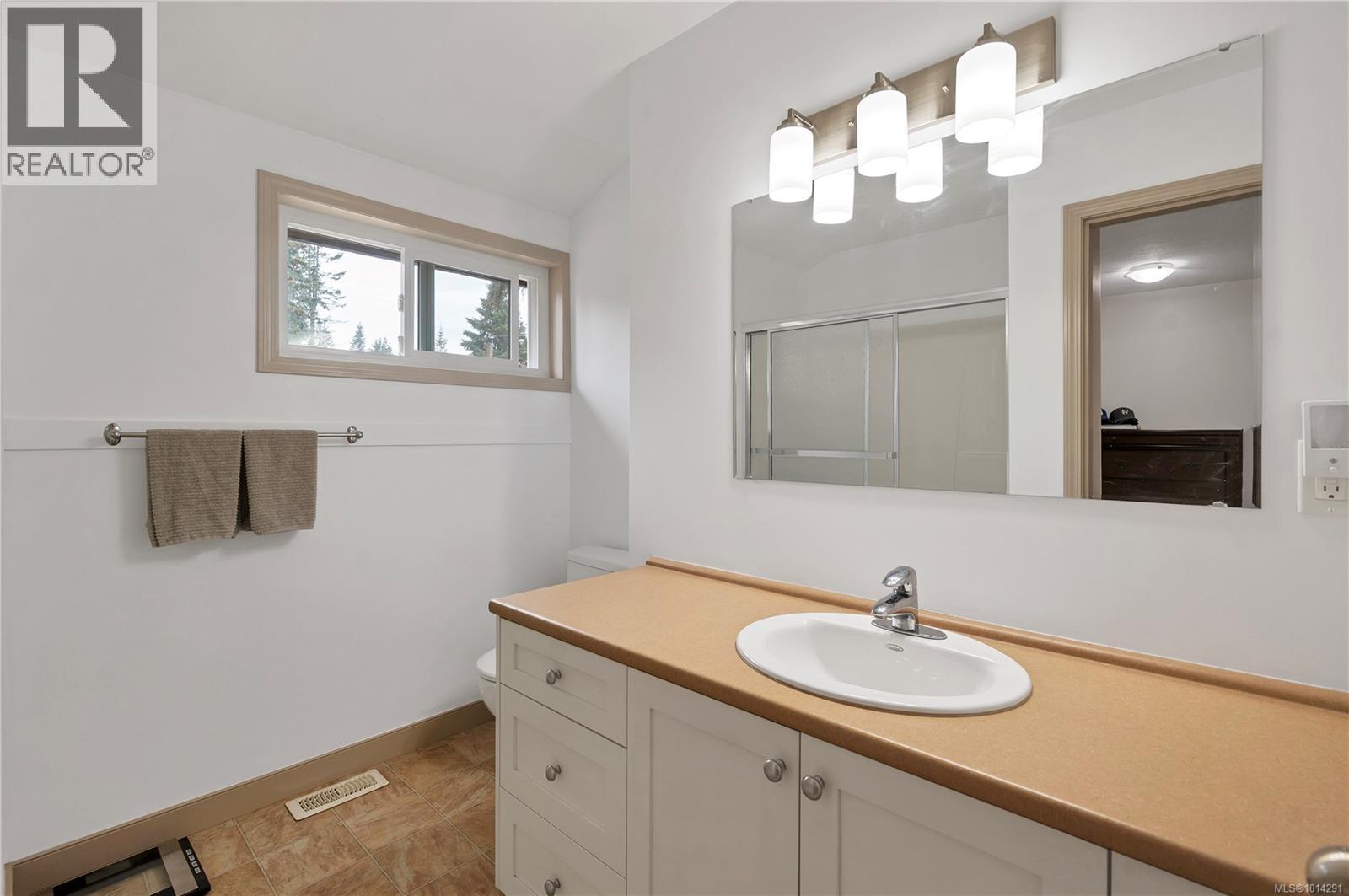 3844 Sutil Rd, Campbell River
