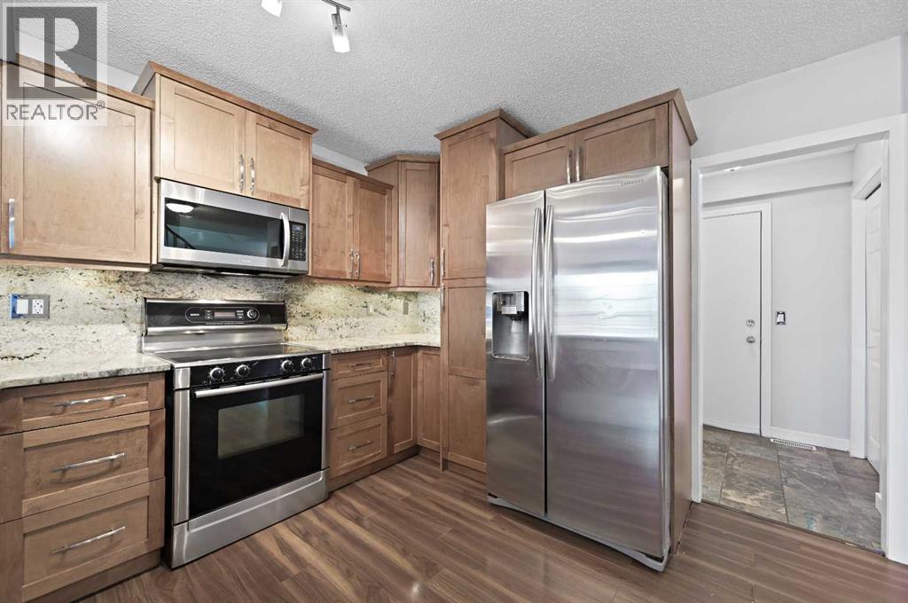 Single Family House for Sale in  Mt Apex Green SE McKenzie Lake Calgary 