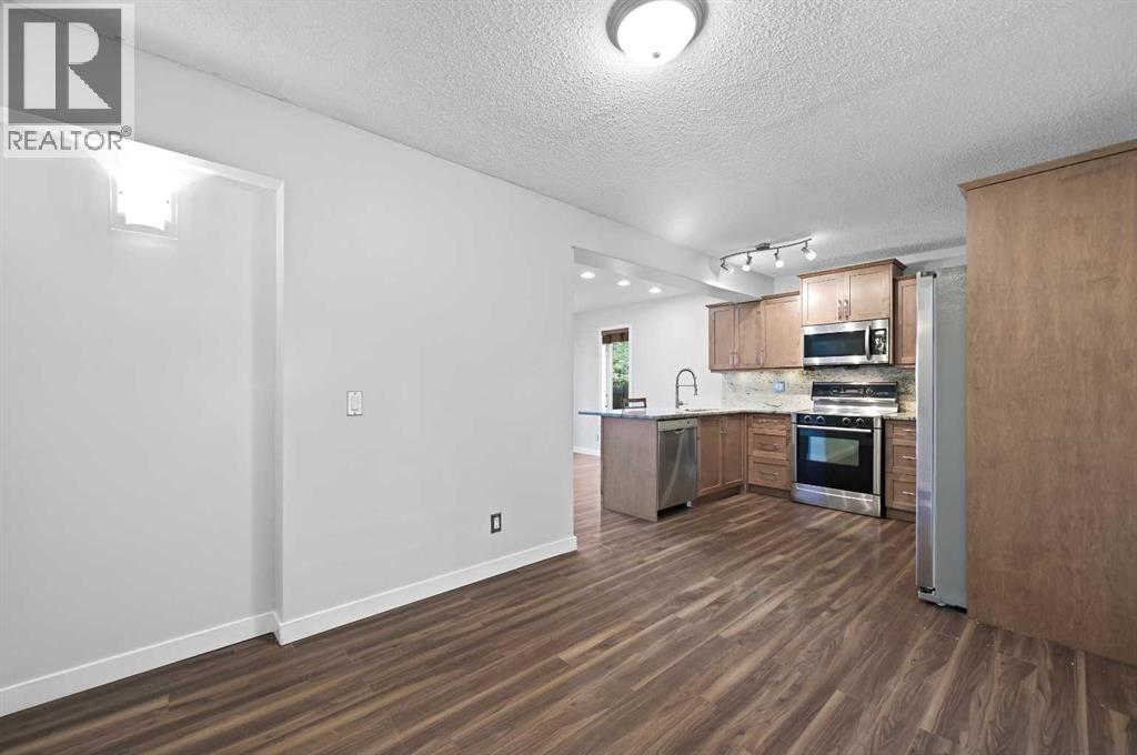 Single Family House for Sale in  Mt Apex Green SE McKenzie Lake Calgary 