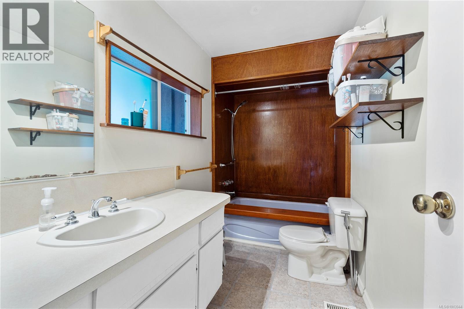 1227 Marina Way, Nanoose Bay