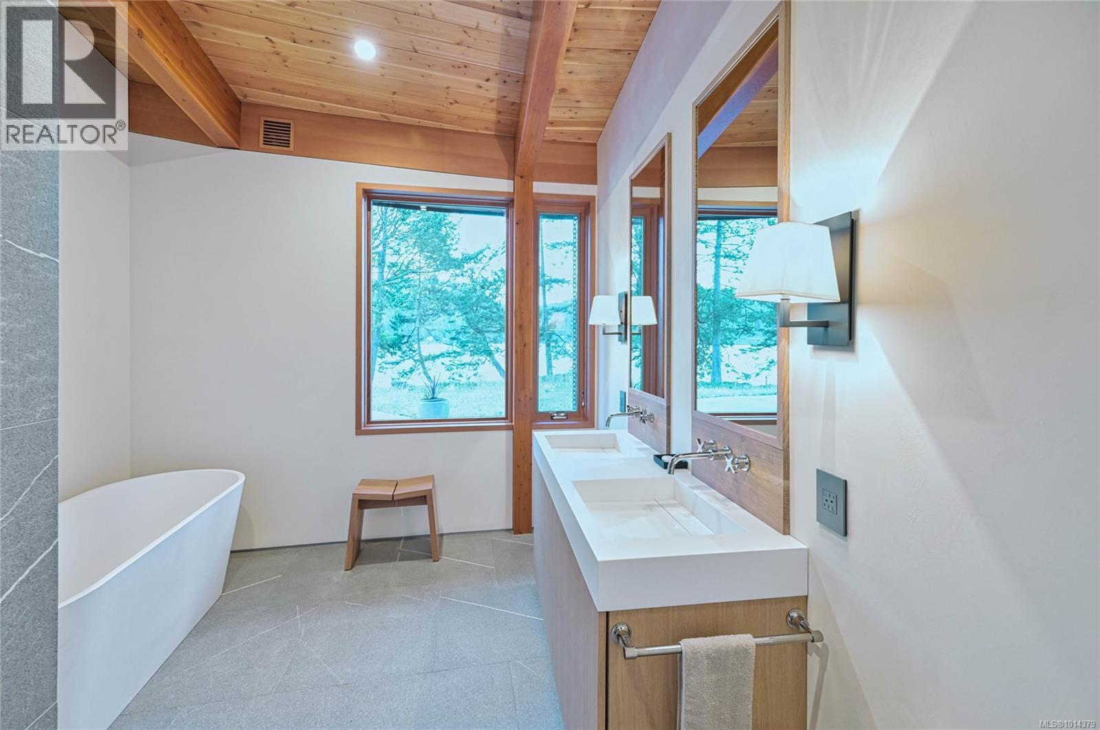  3200 Clam Bay Road, Pender Island
