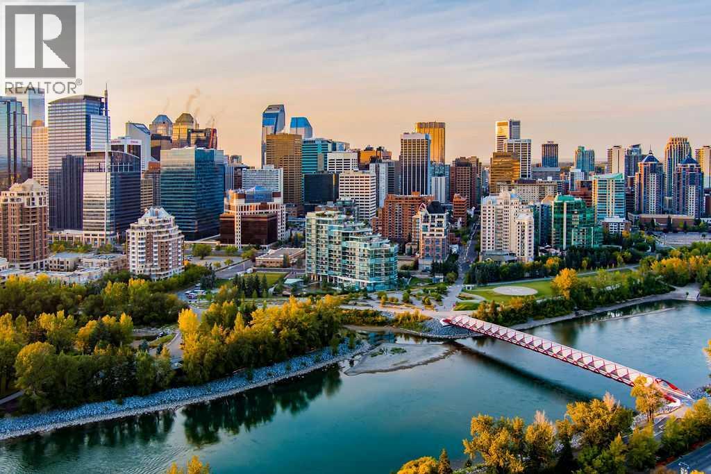 Single Family House for Sale in    Avenue SW Eau Claire Calgary 