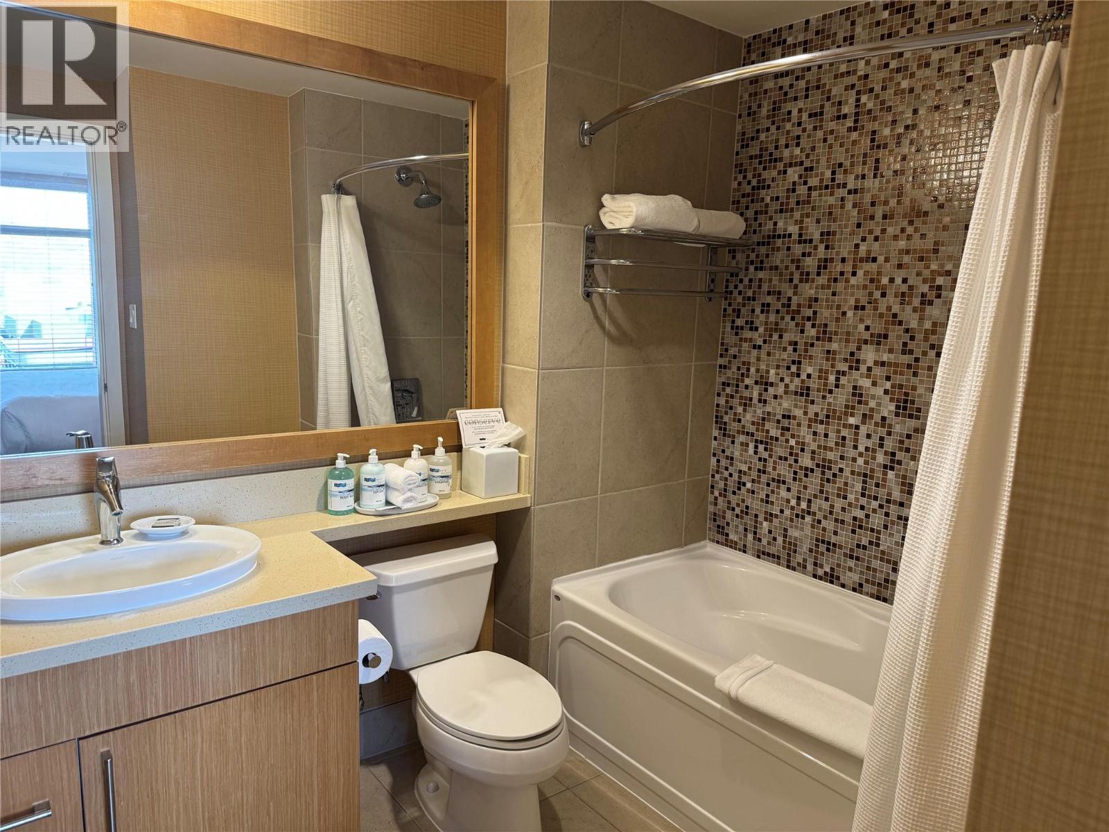 15 PARK Place Unit# 405, Osoyoos