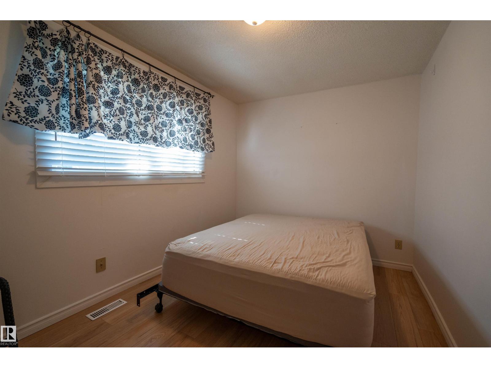 514 & 515 LAKESIDE DR, Rural Parkland County