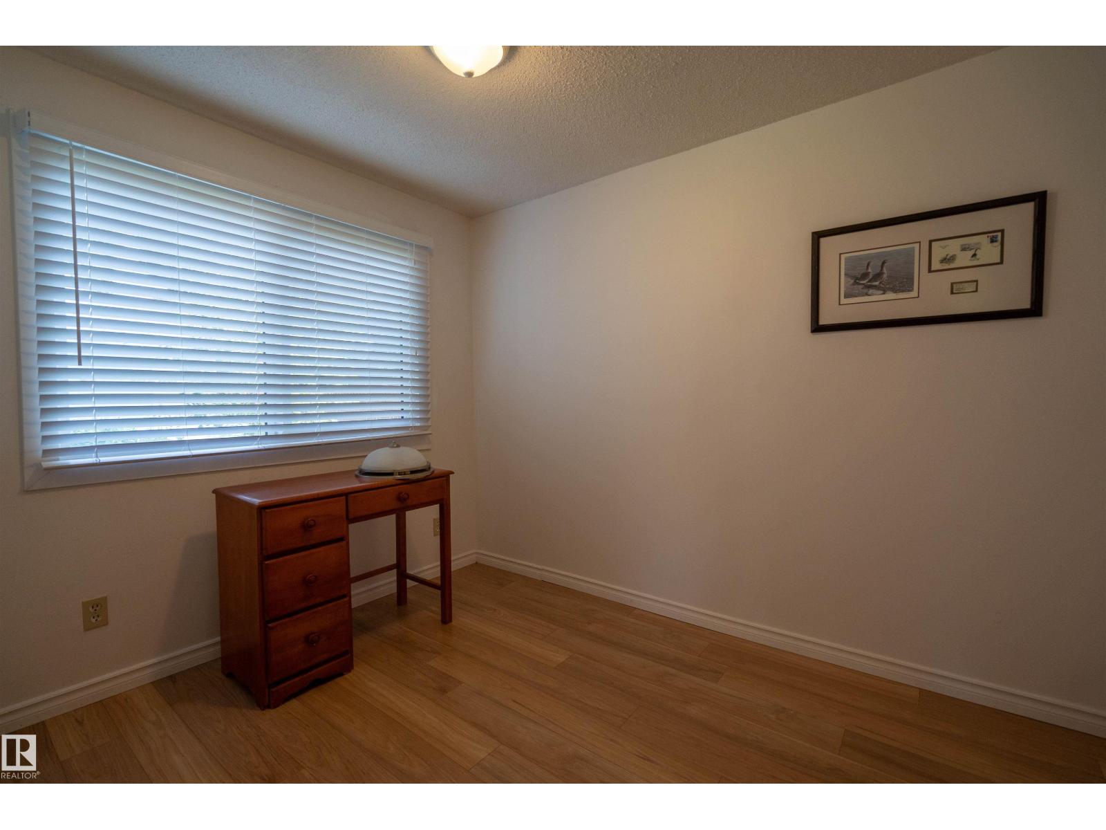 514 & 515 LAKESIDE DR, Rural Parkland County