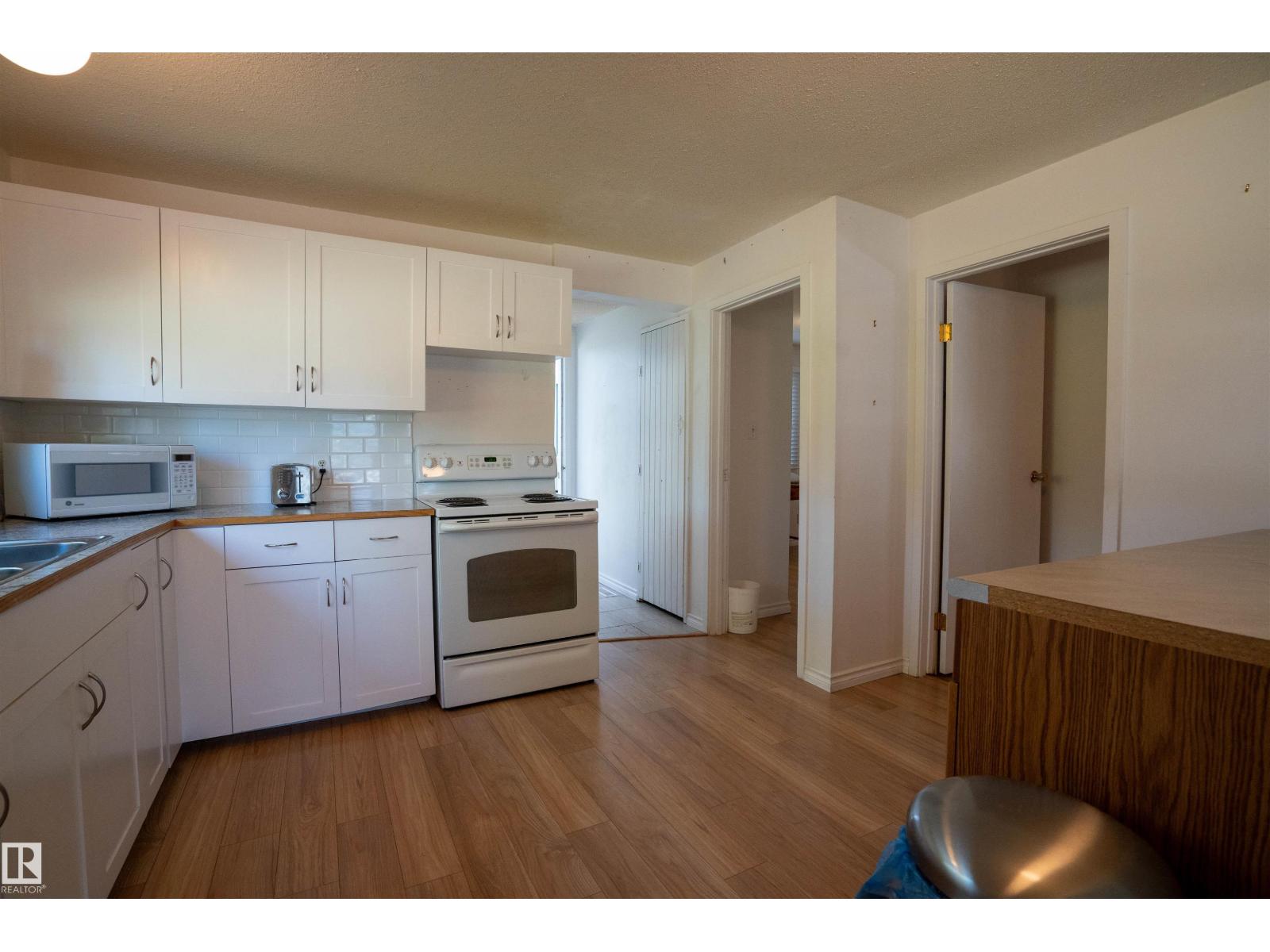 514 & 515 LAKESIDE DR, Rural Parkland County