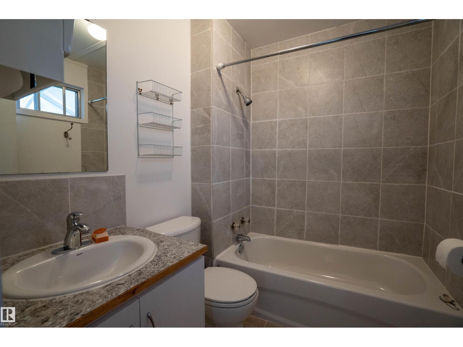 514 & 515 LAKESIDE DR, Rural Parkland County