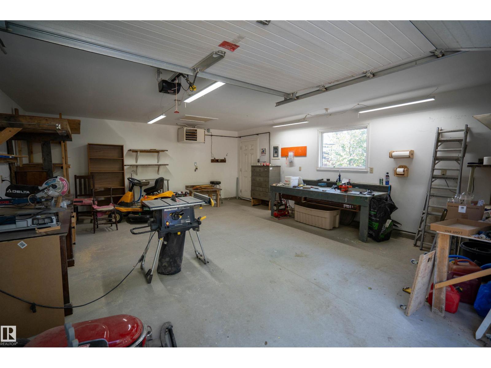 514 & 515 LAKESIDE DR, Rural Parkland County