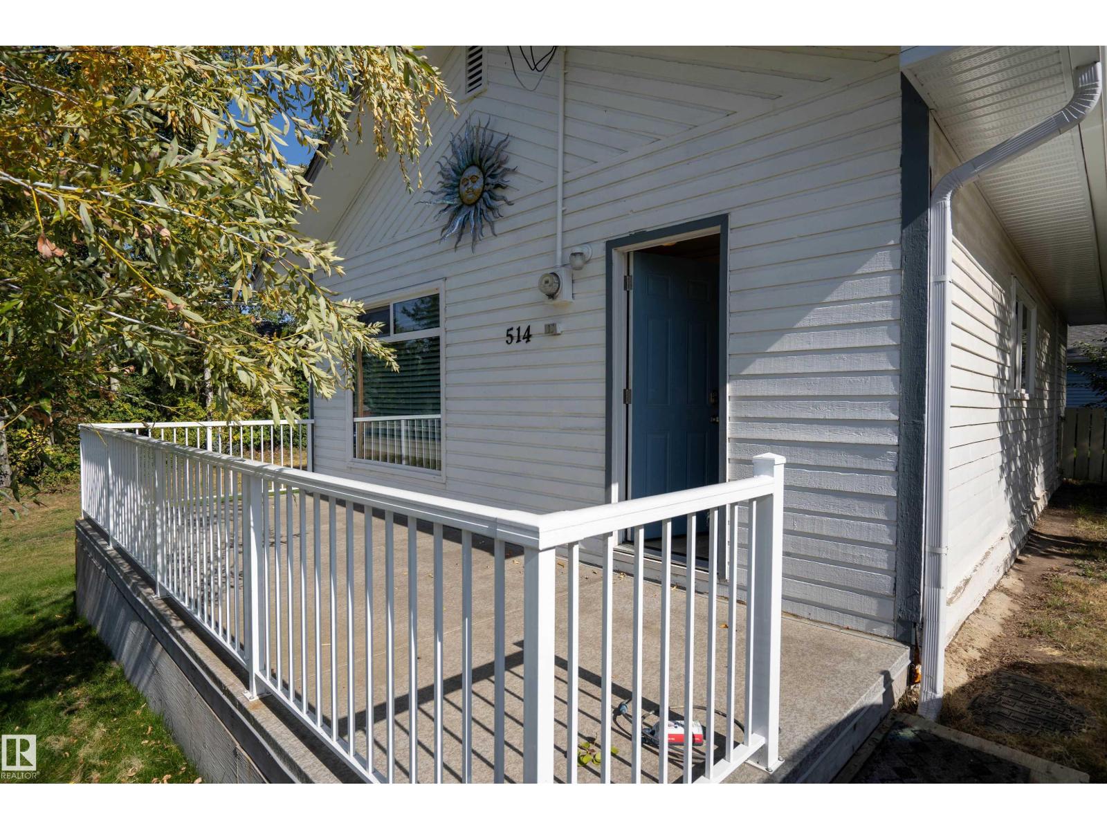 514 & 515 LAKESIDE DR, Rural Parkland County